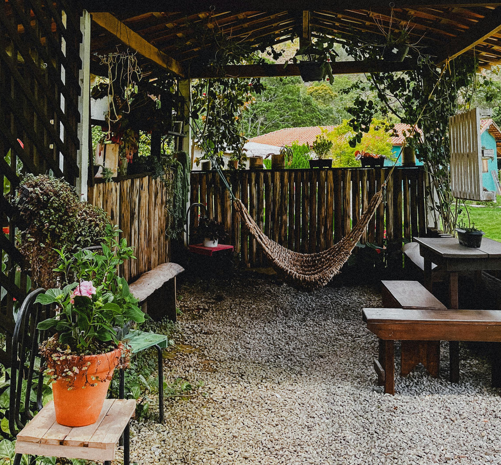 Transform Your Backyard into a Cozy Oasis: A Step-by-Step Guide to Creating a Gravel Sitting Area with Hardscaping and Privacy Screens