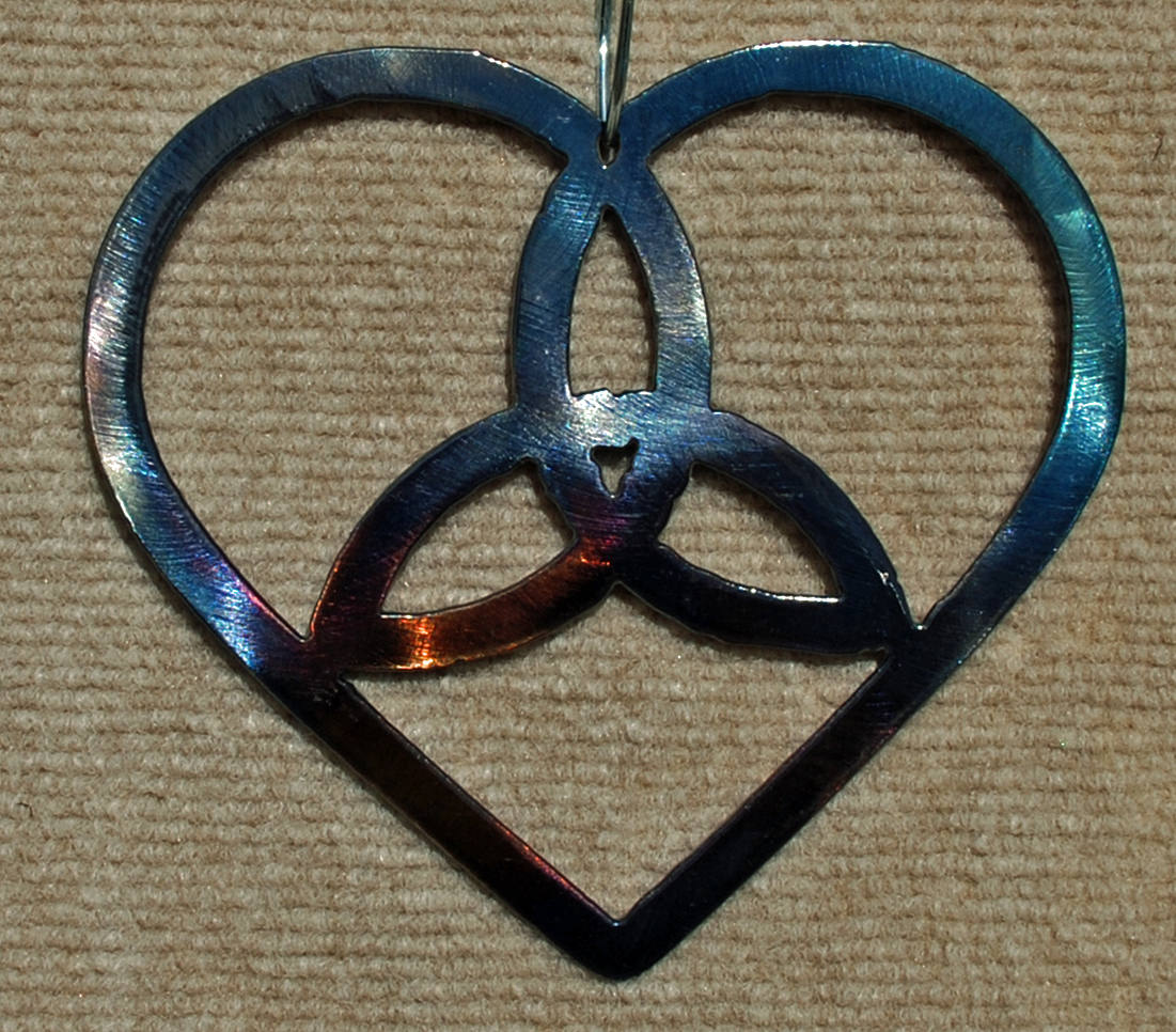 Celtic Heart with Triquetra Metal Art Sculpture