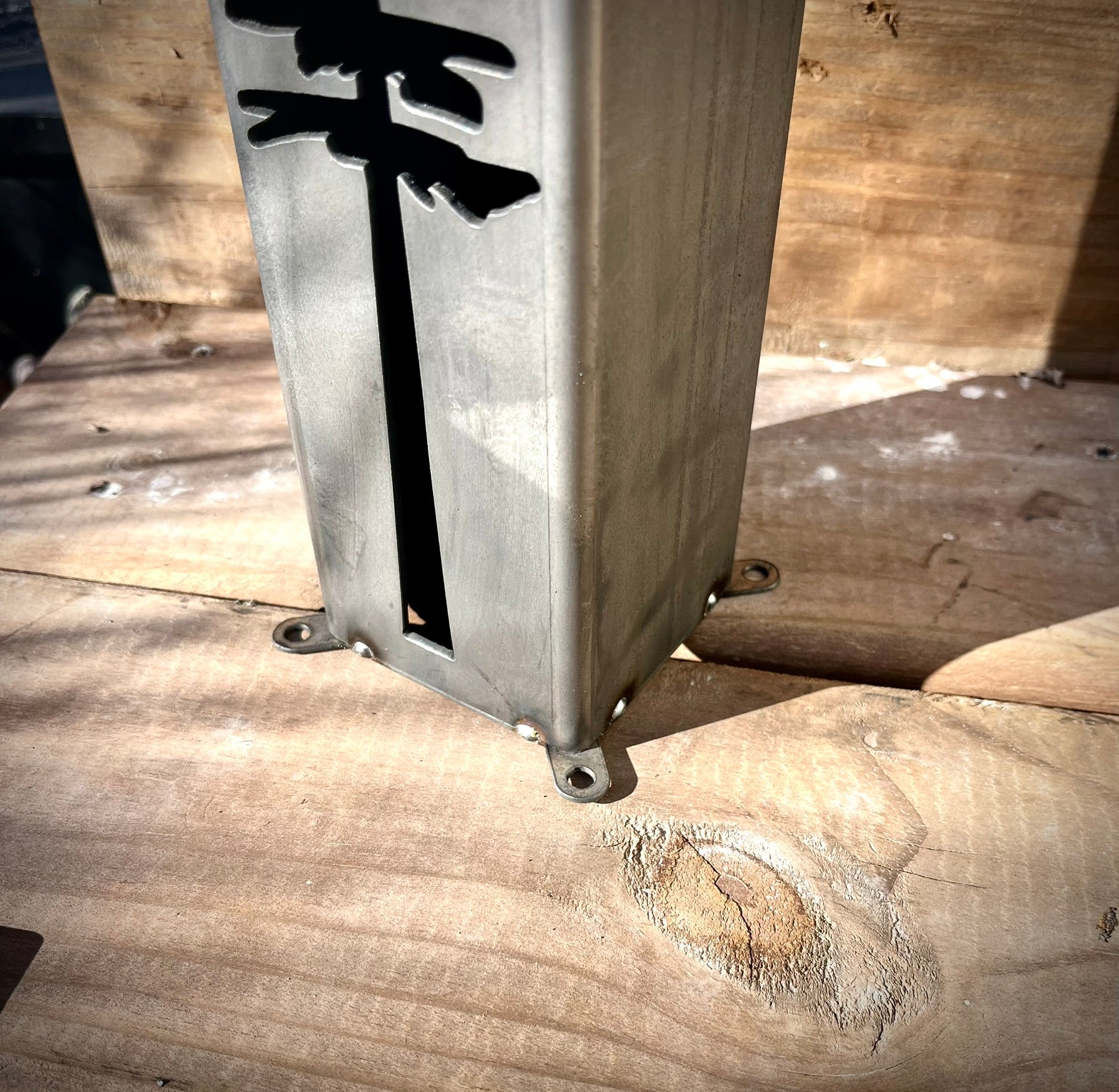 Metal pillar bottom